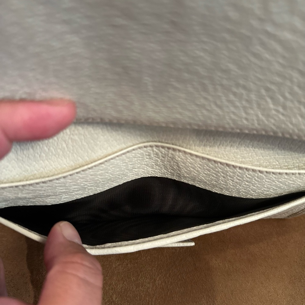 Gucci Ivory Leather/Canvas Monogram with Sherry Line Bifold Long Wallet - Picture 15 of 16